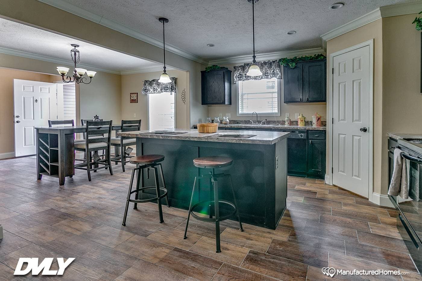 Brooks Pointe DVHBSS-6411 Double Wide by Deer Valley photo 1