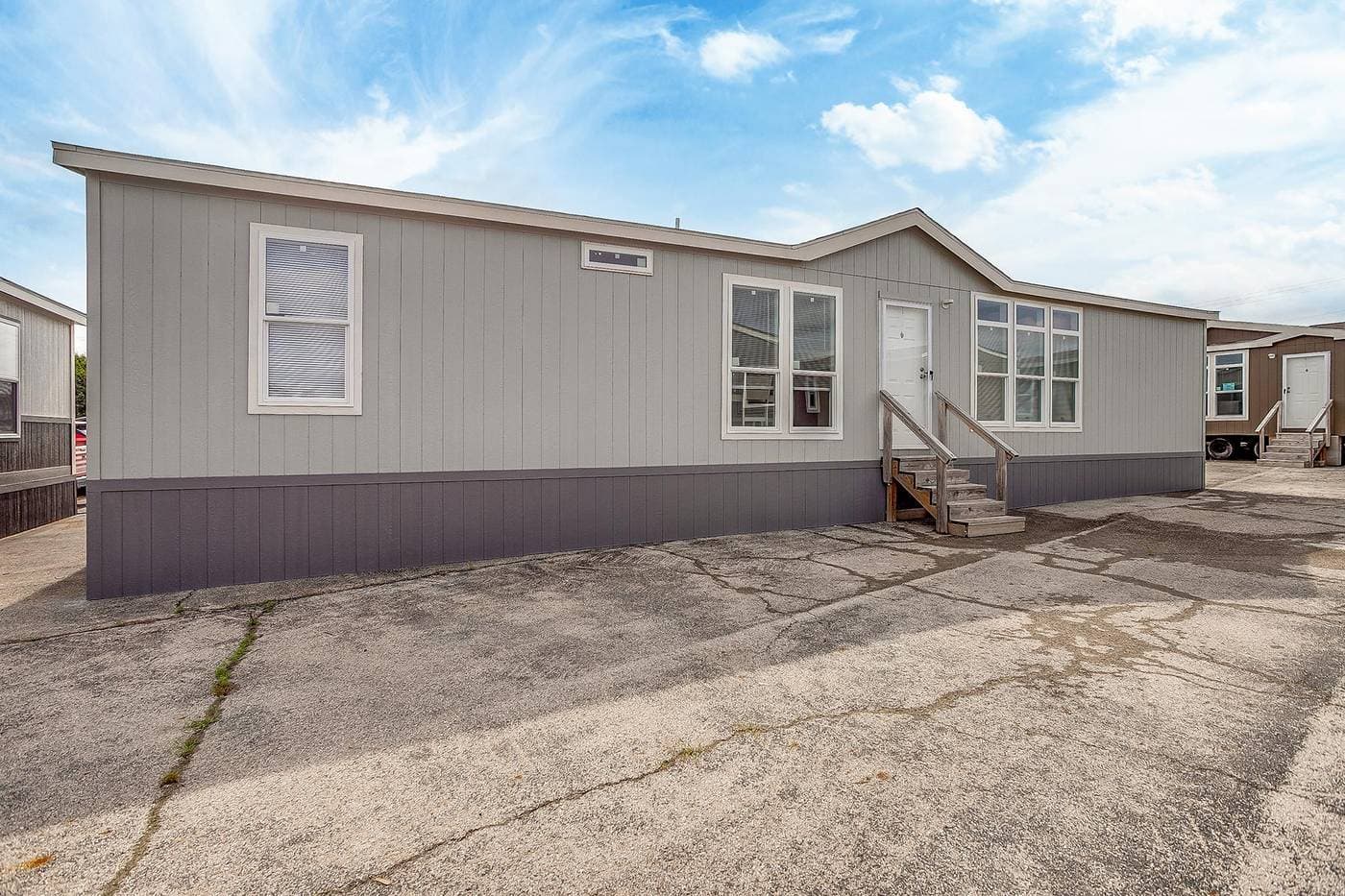 New Moon 2856A Double Wide by Champion photo 1